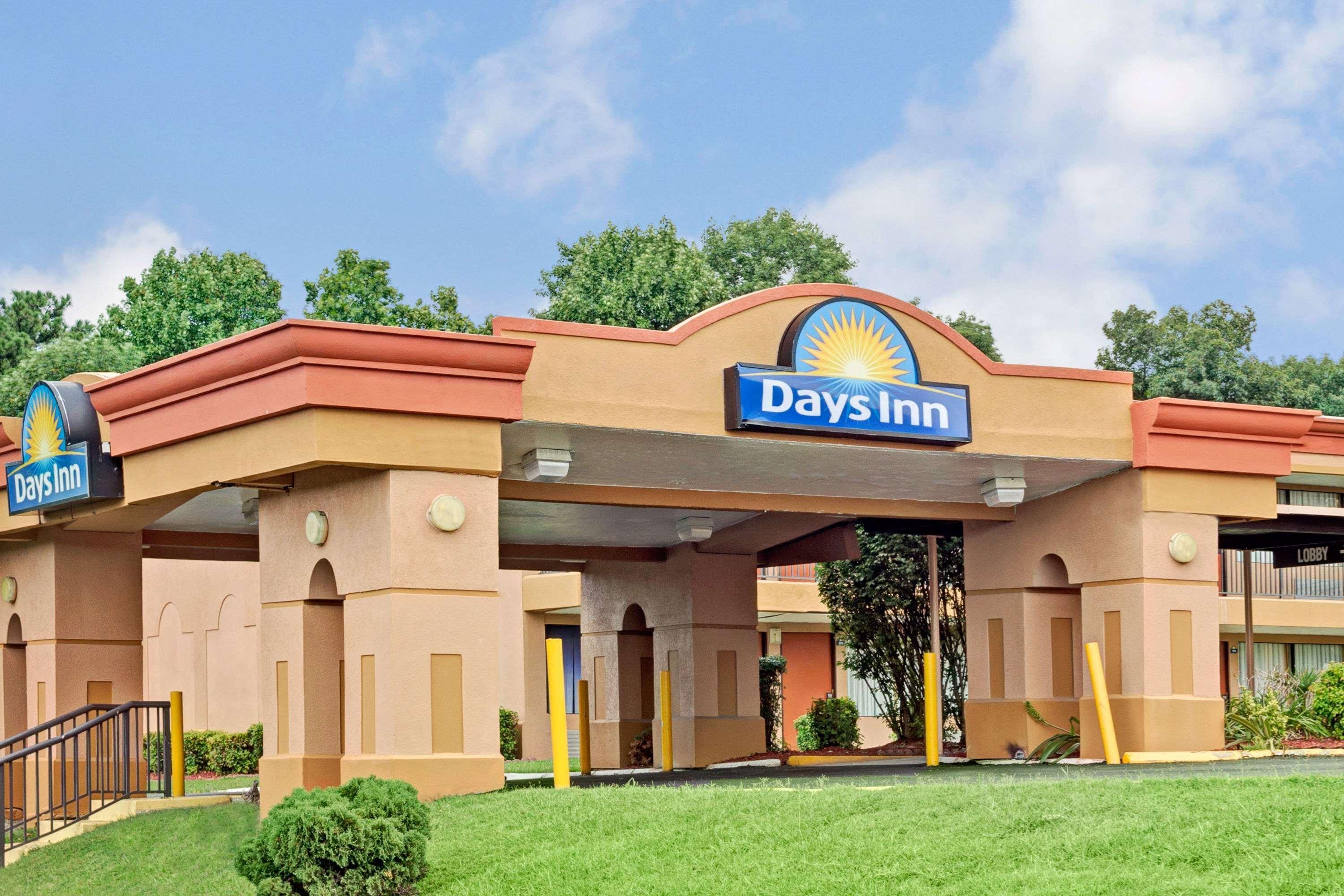 Days Inn By Wyndham Durham/Near Duke University Exteriör bild